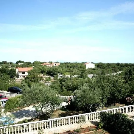 Lucija アパート Vrh