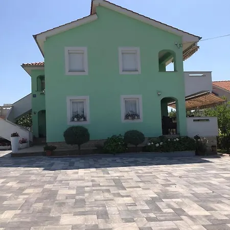 Lucija Vrh (Krk)